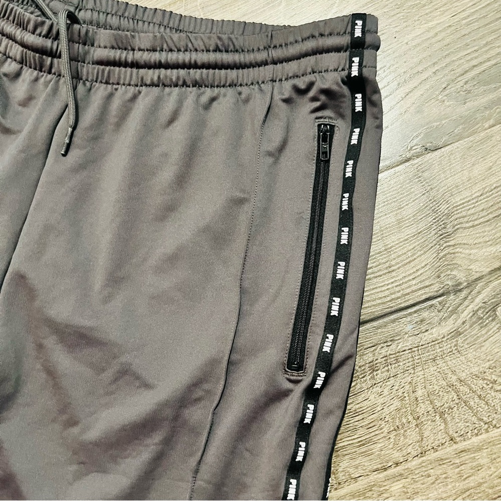 Victoria’s Secret PINK Women's Active Sz XXL Gray Track Pants Logo Zip Ankles - Picture 6 of 7